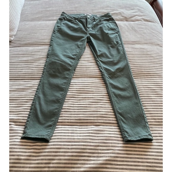 Effortless Ankle Jeans From Kensie! - Picture 1 of 4